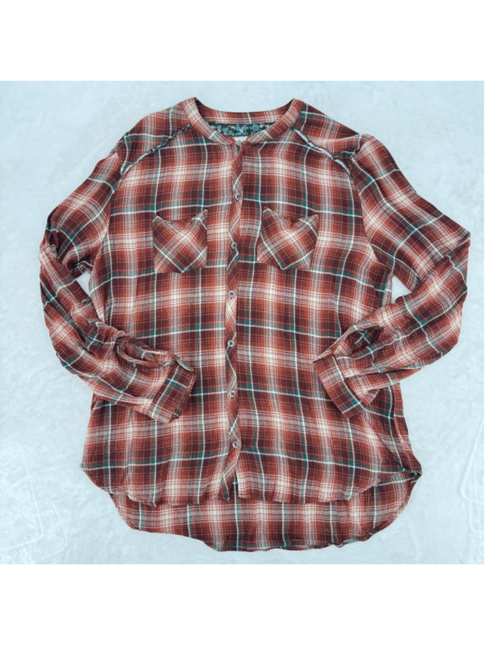 Legendary Whitetails Plaid Top Floral Trim Button Front Lightweight Western Sz L